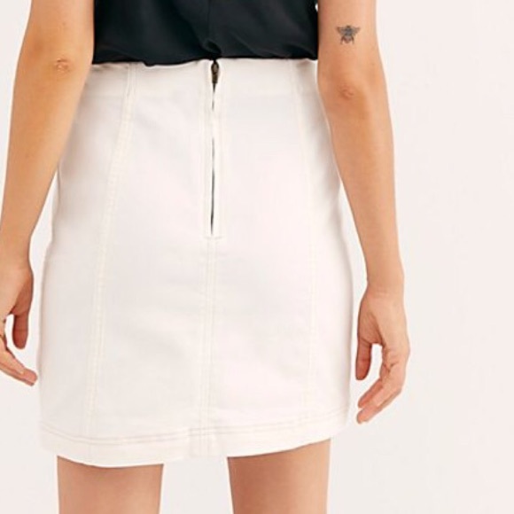 ACCEPTING OFFERS Free People Modern Femme Denim - Picture 2 of 5